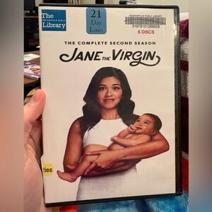 Jane the Virgin season 2. RARE! Not streaming anywhere. Ex-library copy.
